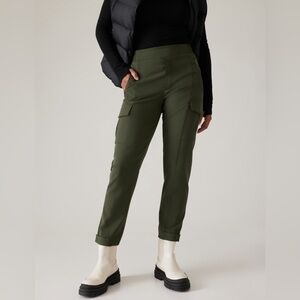 NWOT Athleta Endless Cargo Pant Aspen Olive Green Size 0.